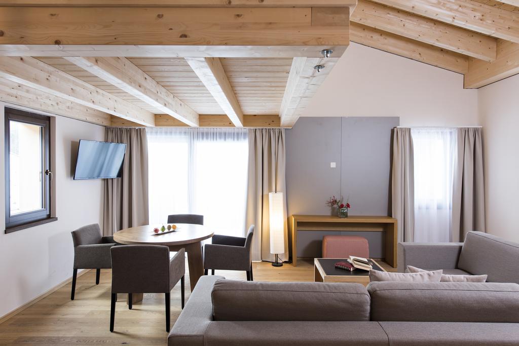 Hotel Palue Pontresina Luaran gambar