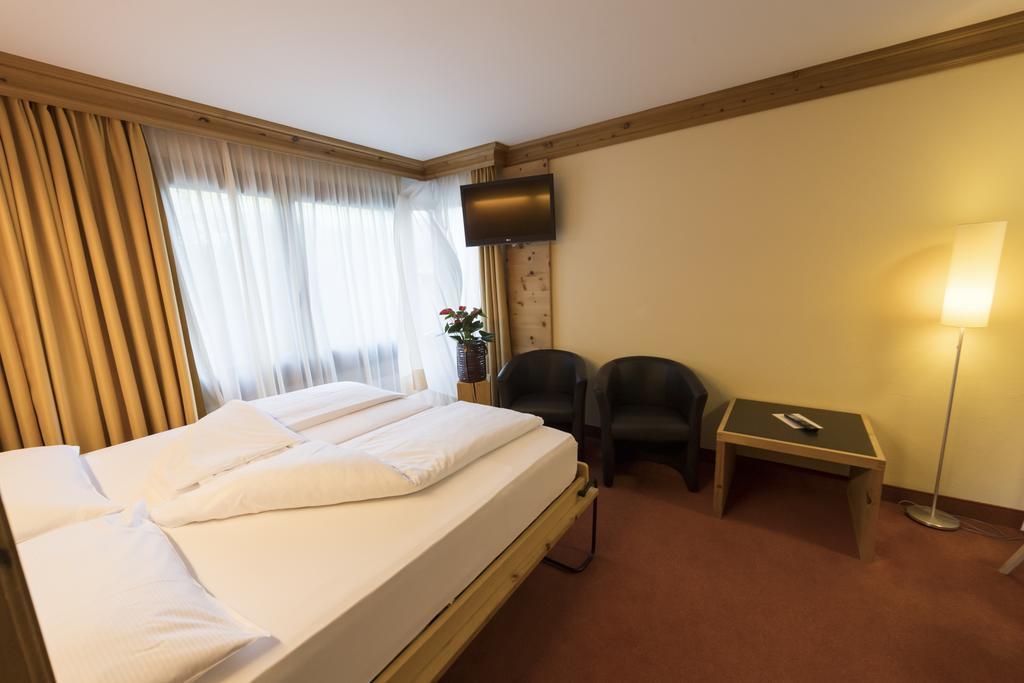 Hotel Palue Pontresina Luaran gambar